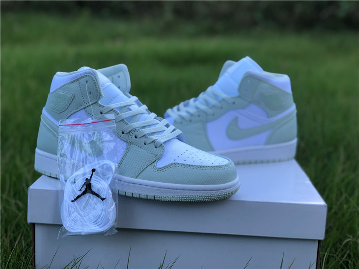 Air Jordan 1 Mid Spruce White