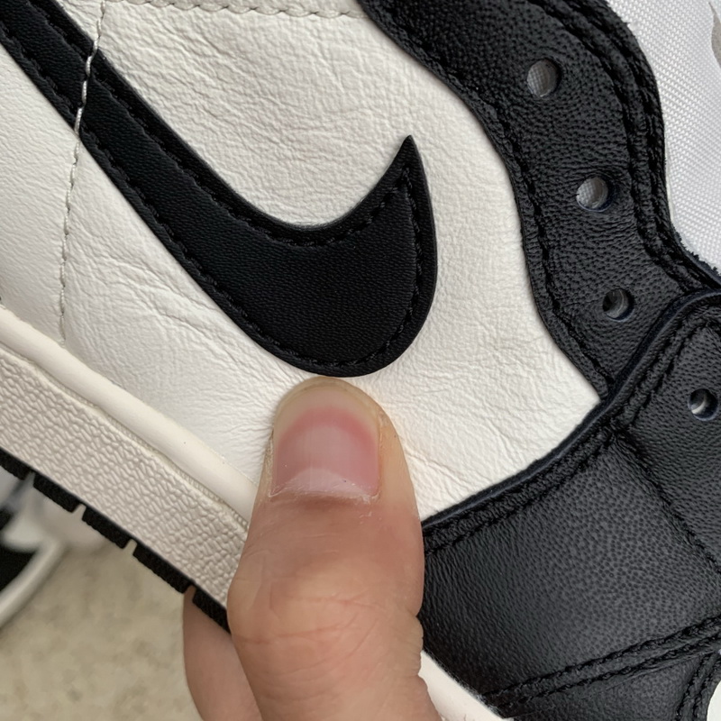 Air Jordan 1 High OG “Dark Mocha” GS