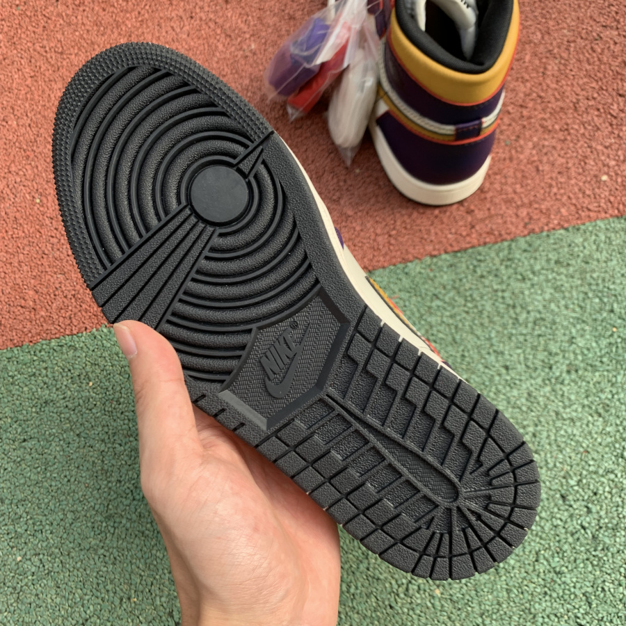 Nike SB x Air Jordan 1 Lakers GS