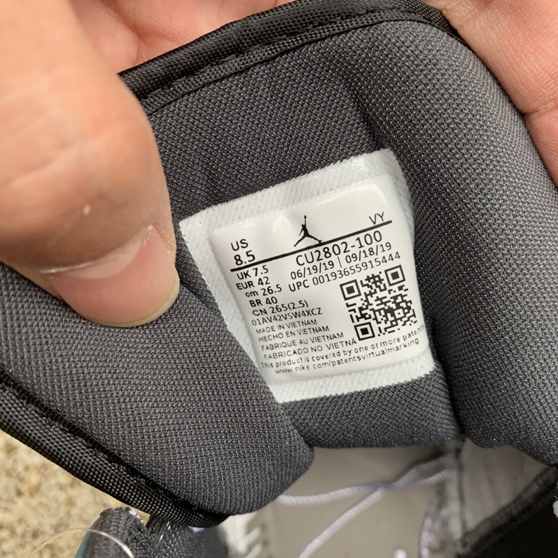 Jordan 1 Mid Shoes078