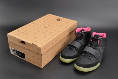 NIKE AIR YEEZY 2 SOLAR RED black mens