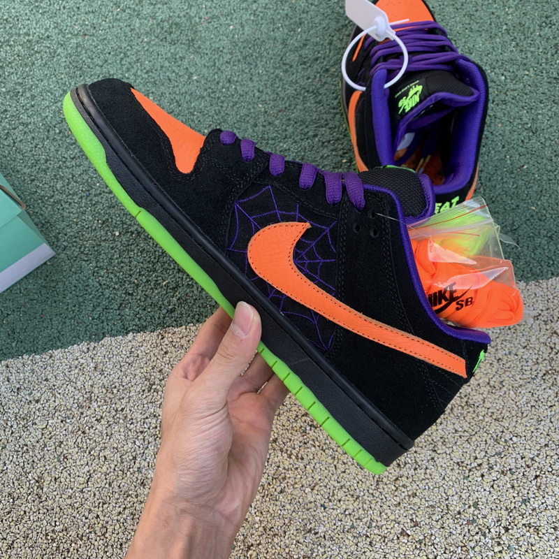 Nike SB Dunk Low “Night of Mischief”