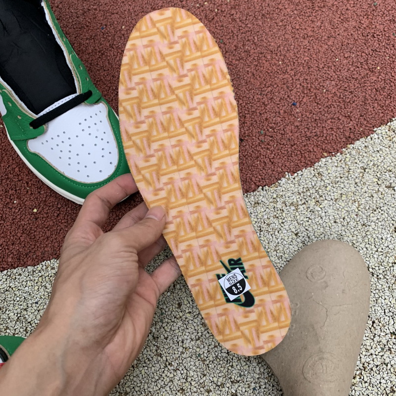 Air Jordan 1 High OG WMNS “Lucky Green”