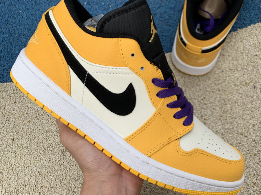 Air Jordan 1 Low shoes