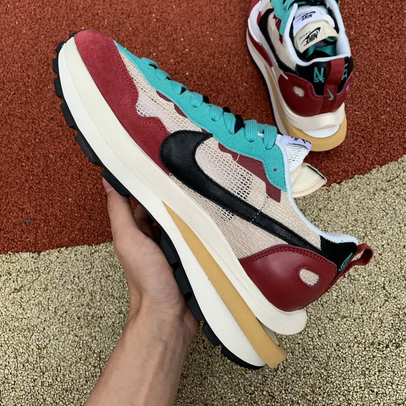Sacai x Nike Pegasus VaporFly SP Villain Red