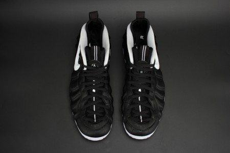 Nike Air Foamposite Pro Dr.Doom Black/White