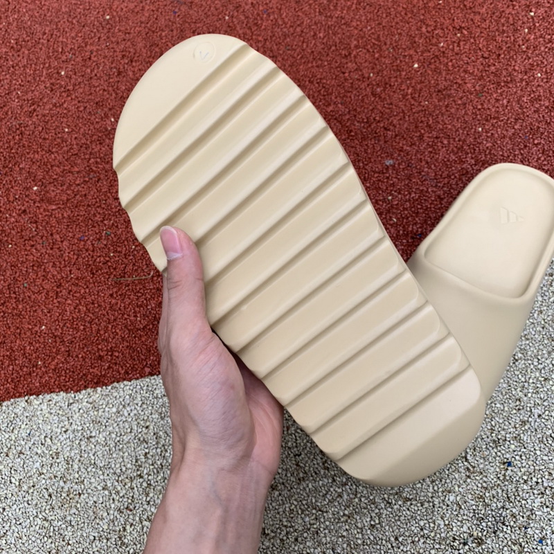 Yeezy Slide