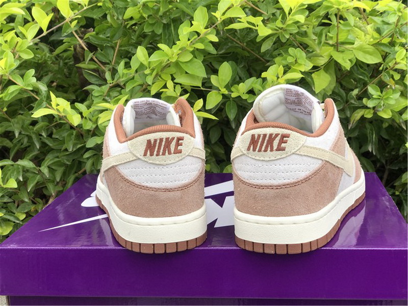 Nike Dunk Low Medium Curry