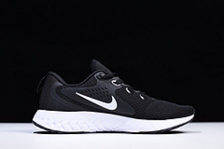 Nike Epic React Flyknit black and white