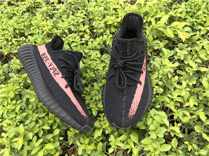 Yeezy Boost 350 Boost V2 Black Pink