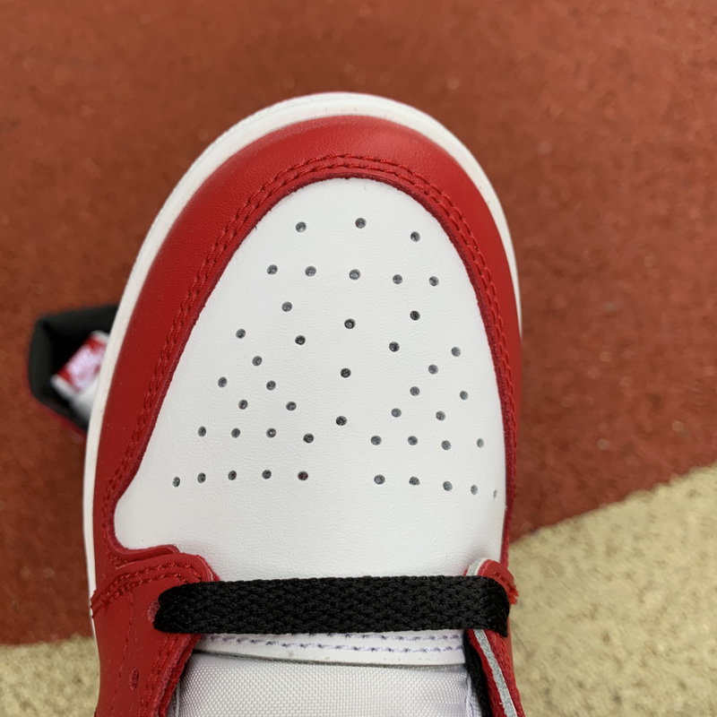 Air Jordan 1 Retro GS Chicago