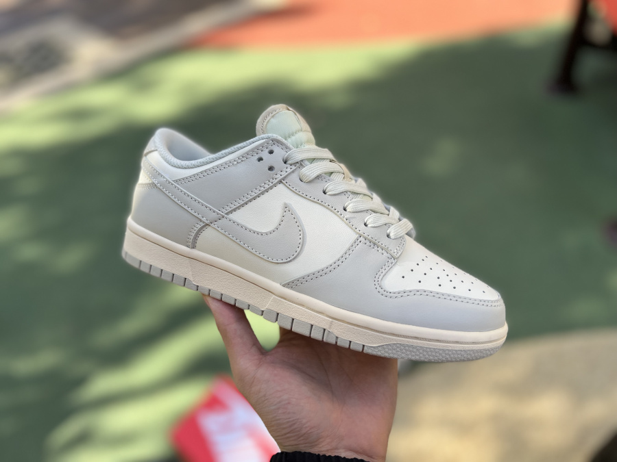 Nike Dunk Low Light Bone