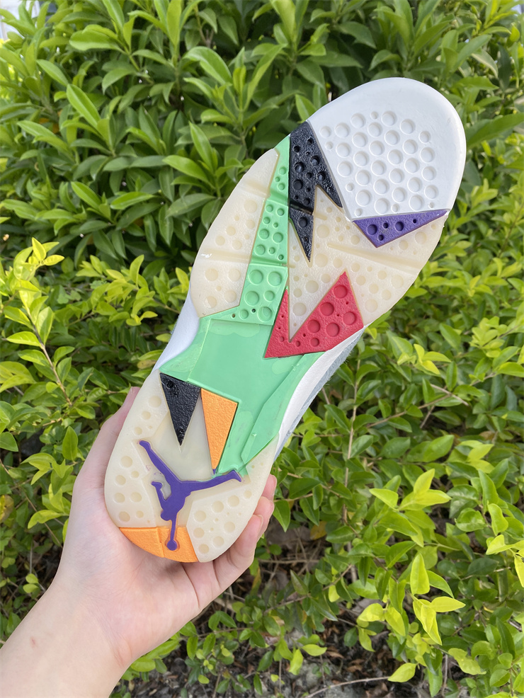 Air Jordan 7 ''Hare 2.0'' Bugs Bunny