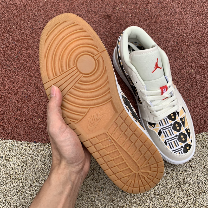 Air Jordan 1 Low shoes