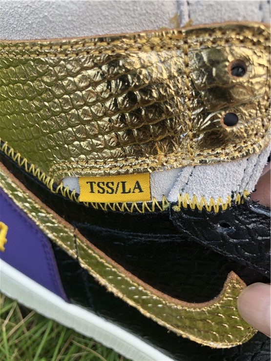 Air Jordan 1 “Lakers”