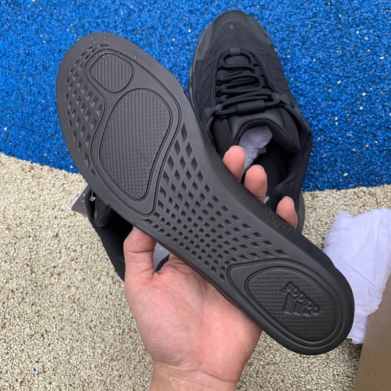 Yeezy Boost 700 MNVN “Triple Black”