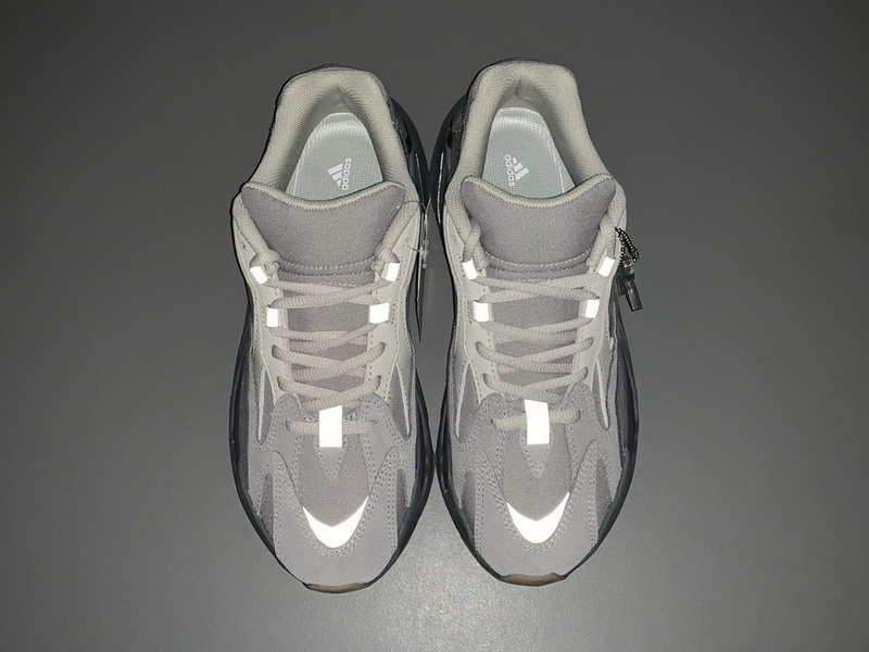 Yeezy 700 Boost Tephra