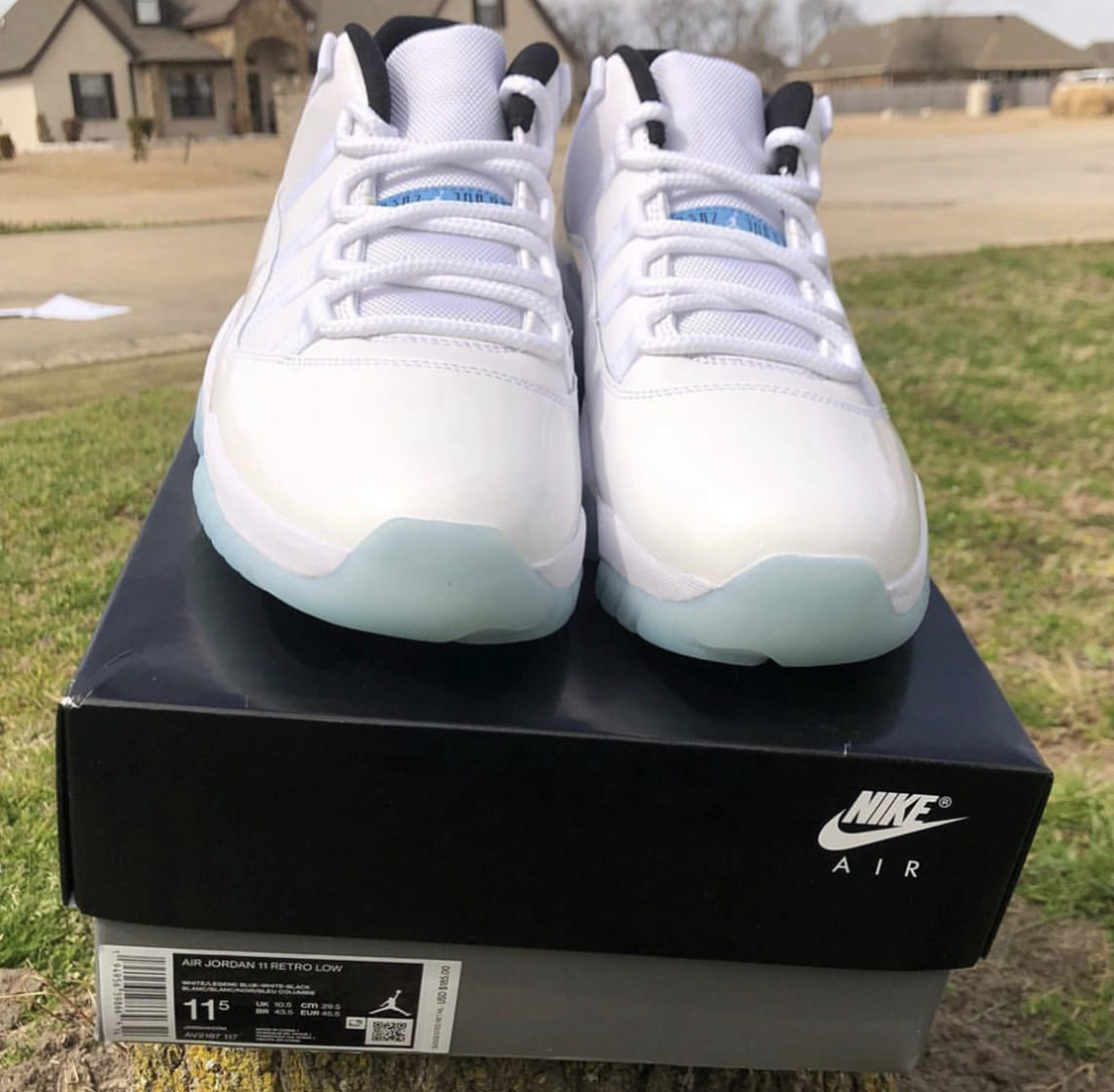 Air Jordan 11 Low “Legend Blue” 2021