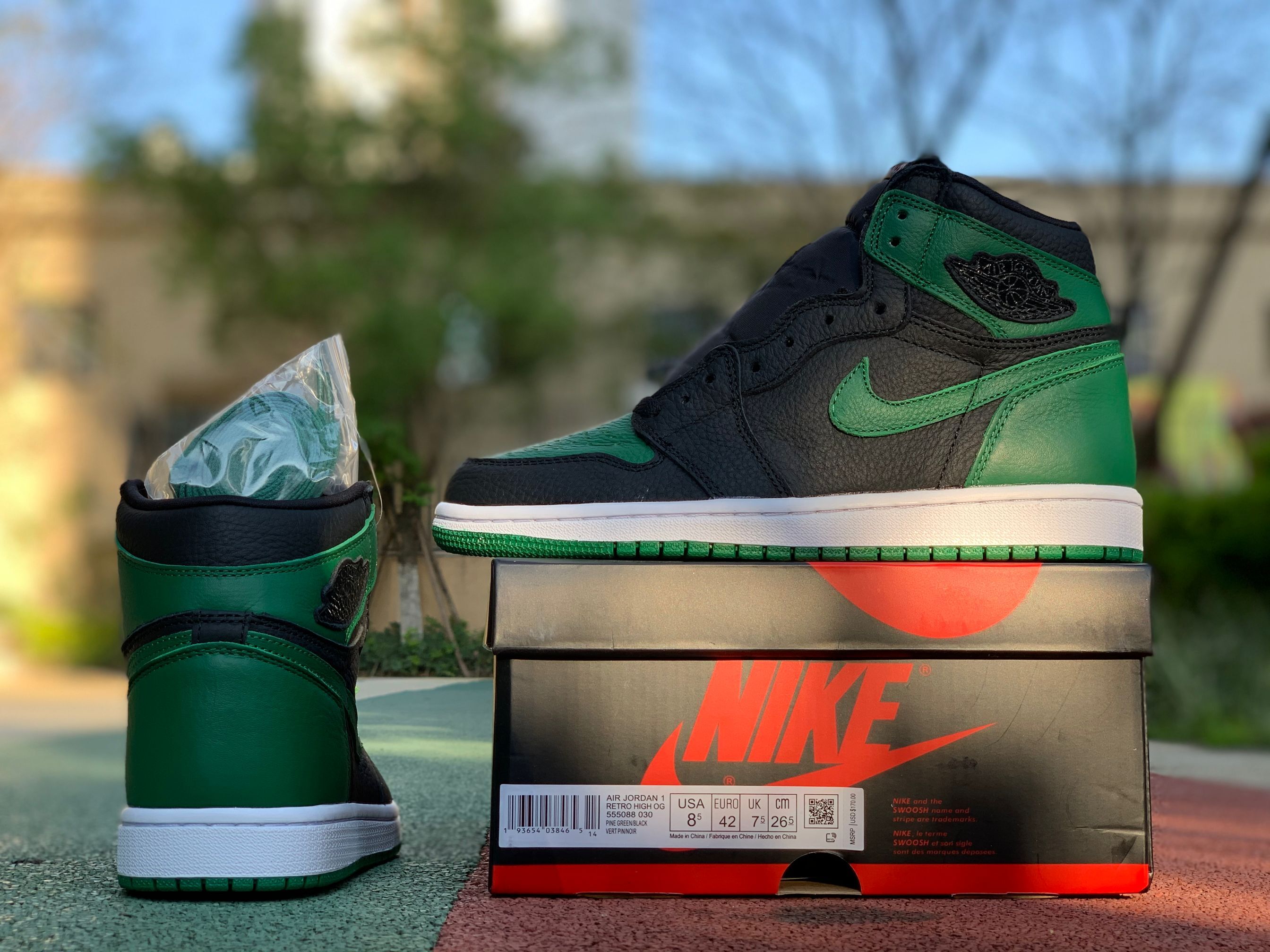 Air Jordan 1 Retro High OG “Pine Green” GS