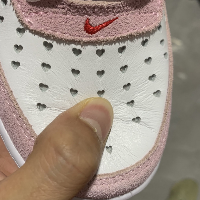 Nike Air Force 1 07 QS Valentine's Day Love Letter
