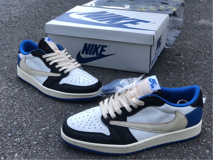 Travis Scott x Fragment x Air Jordan 1 Low