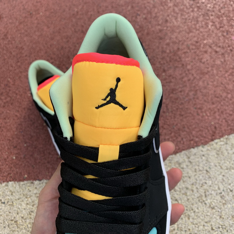 Air Jordan 1 Low shoes