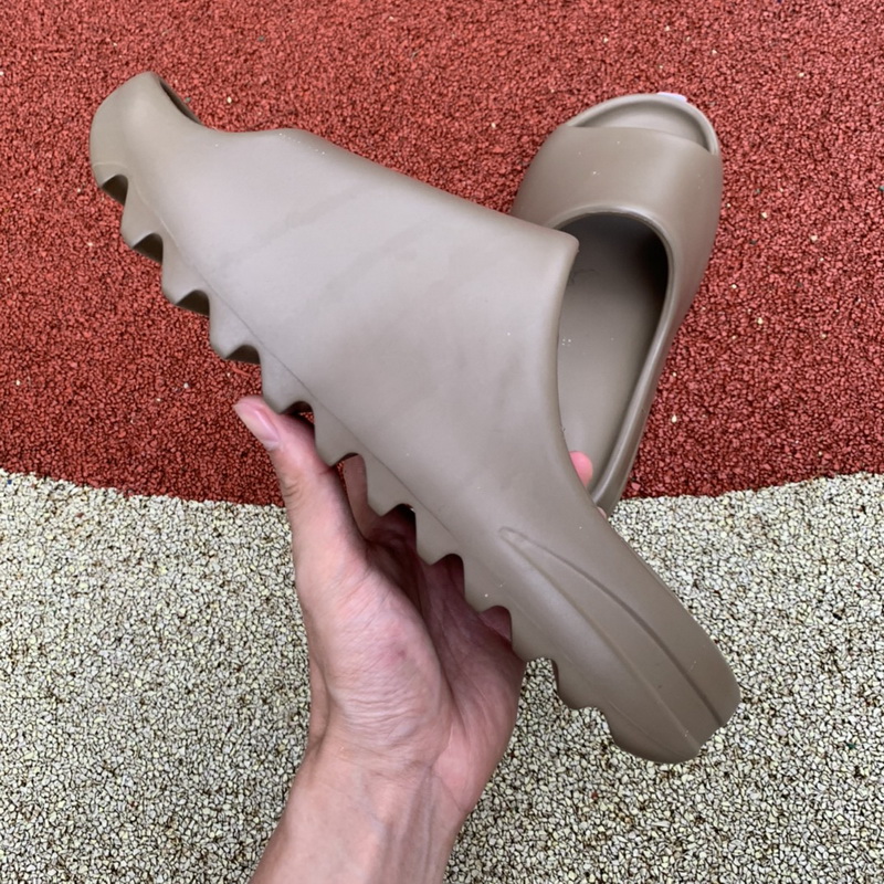Yeezy Slide