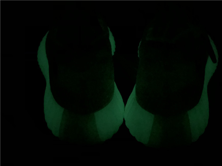 Yeezy Boost 350 Boost V2 Fluorescent Green Luminous