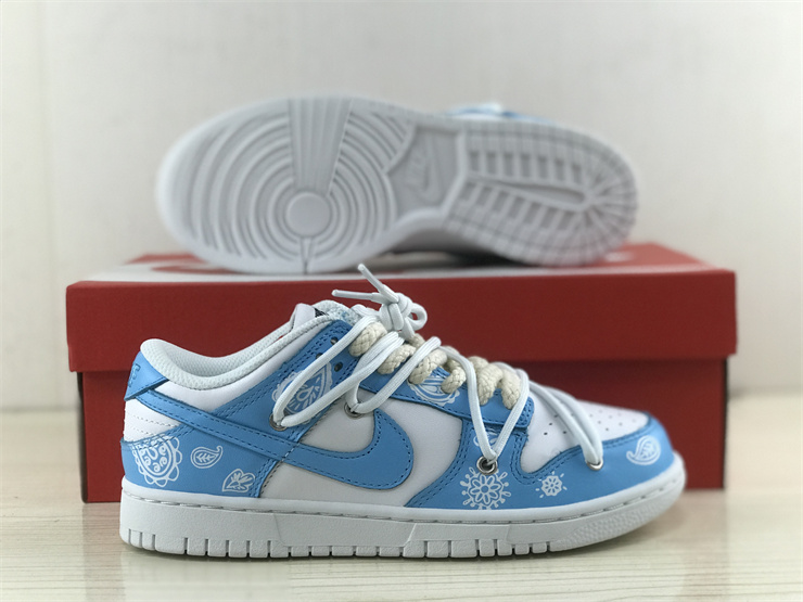Nike Dunk Low, Low side cashew flower tripartite alliance, white and blue
