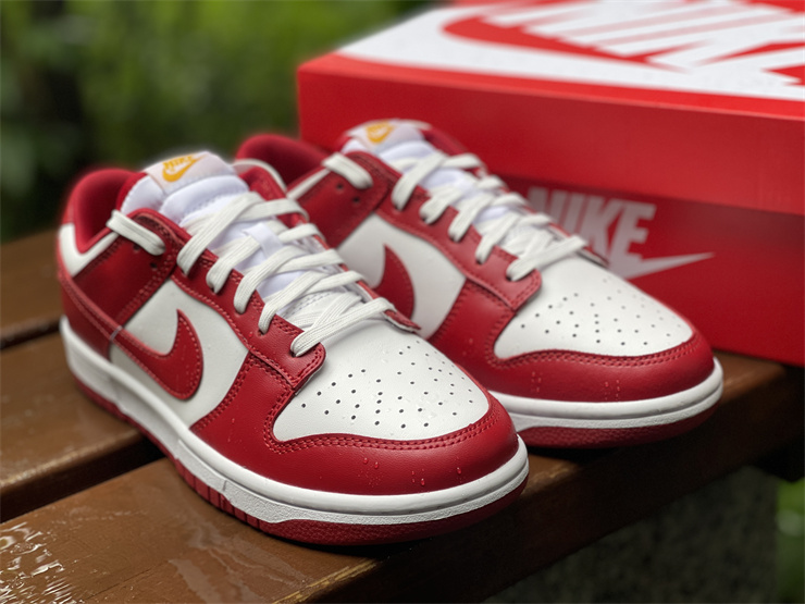 Nike Dunk Low「Gym Red」