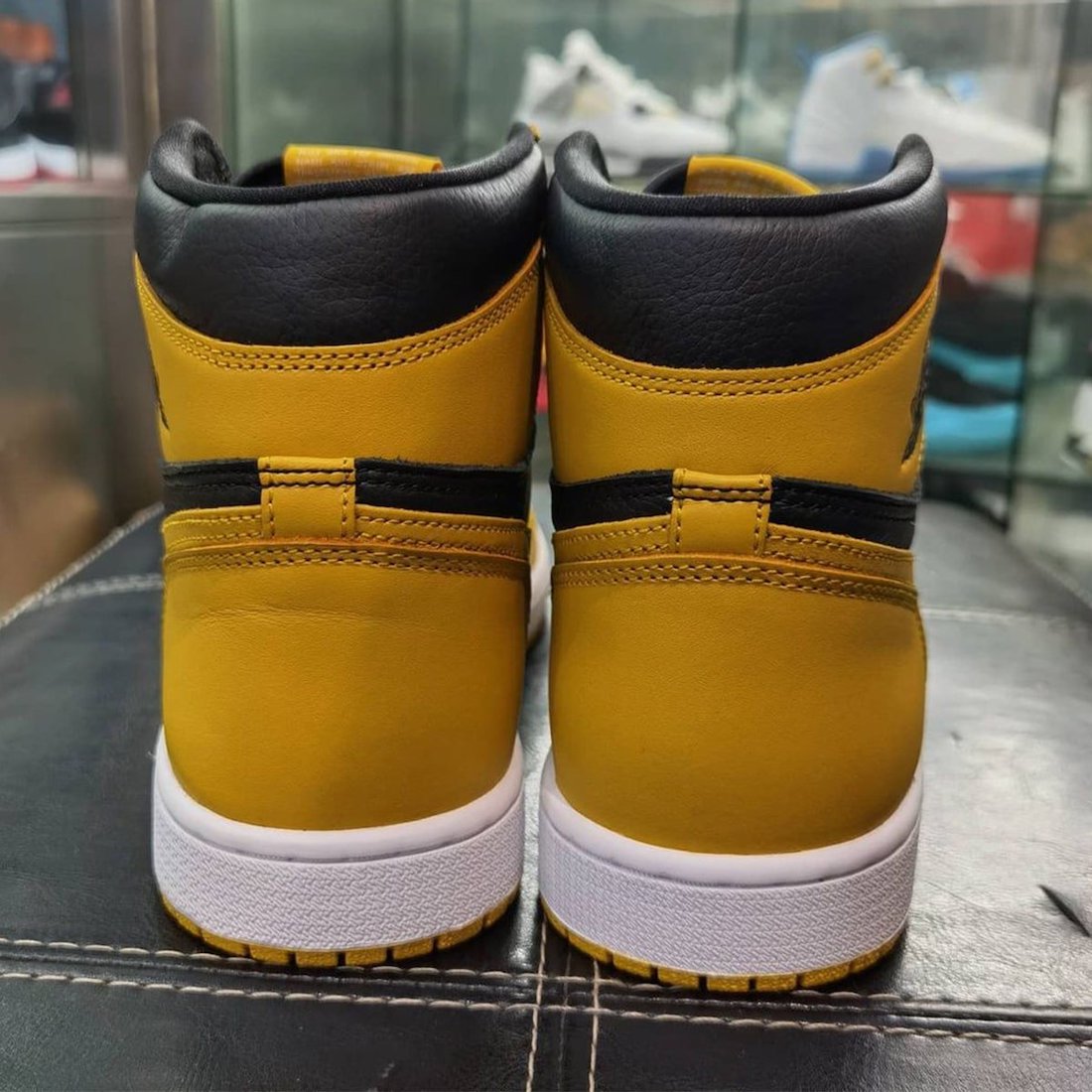 Air Jordan 1 High OG Pollen