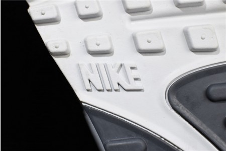 Nike Air Max 90 Essential