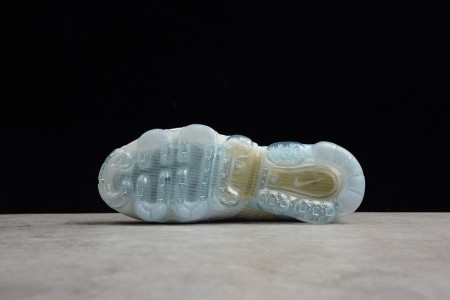Nike Womens Air Vapormax Flyknit 2.0 Light Cream