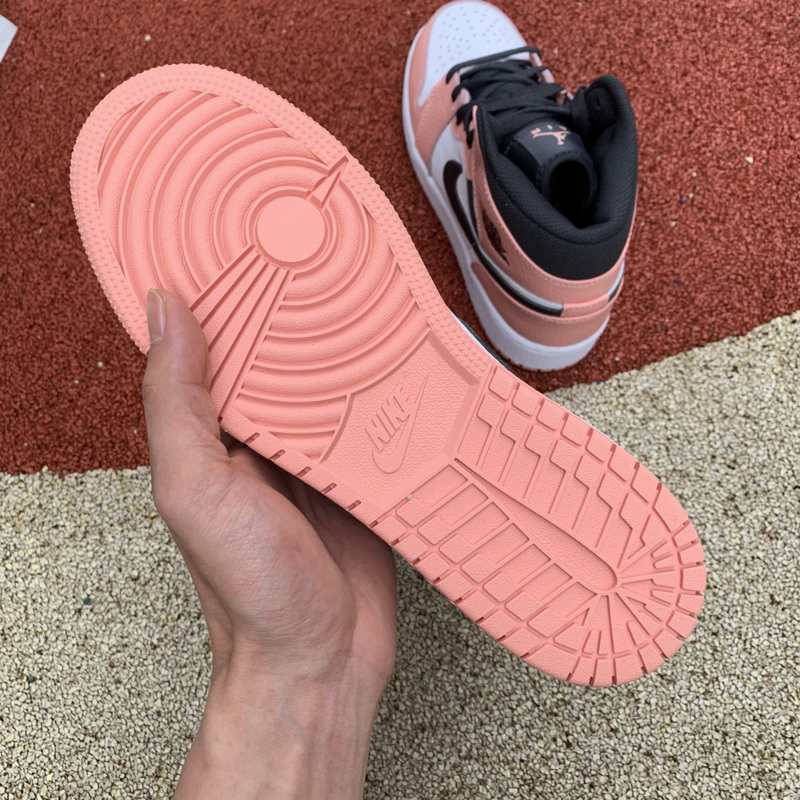 Jordan 1 Mid Pink quartz