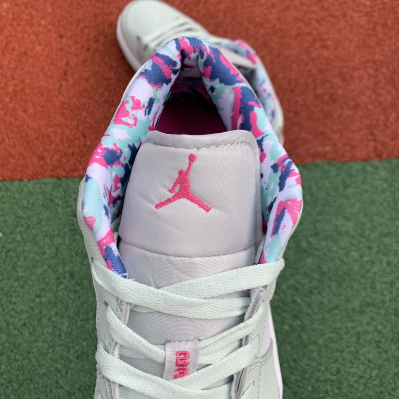 Air Jordan 1 Low shoes