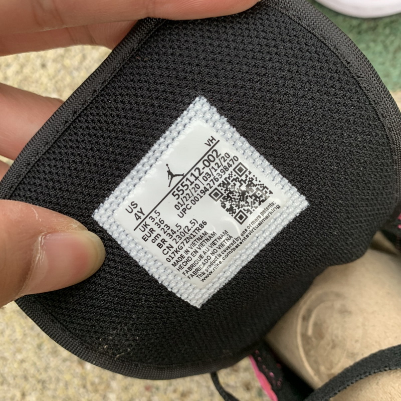 Jordan 1 Mid Shoes048