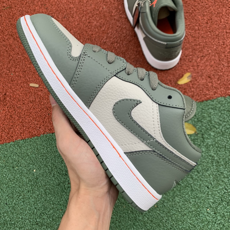 Air Jordan 1 Low shoes