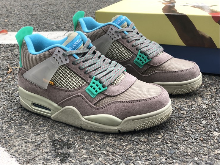 Union LA x Air Jordan 4 ''Taupe Haze''