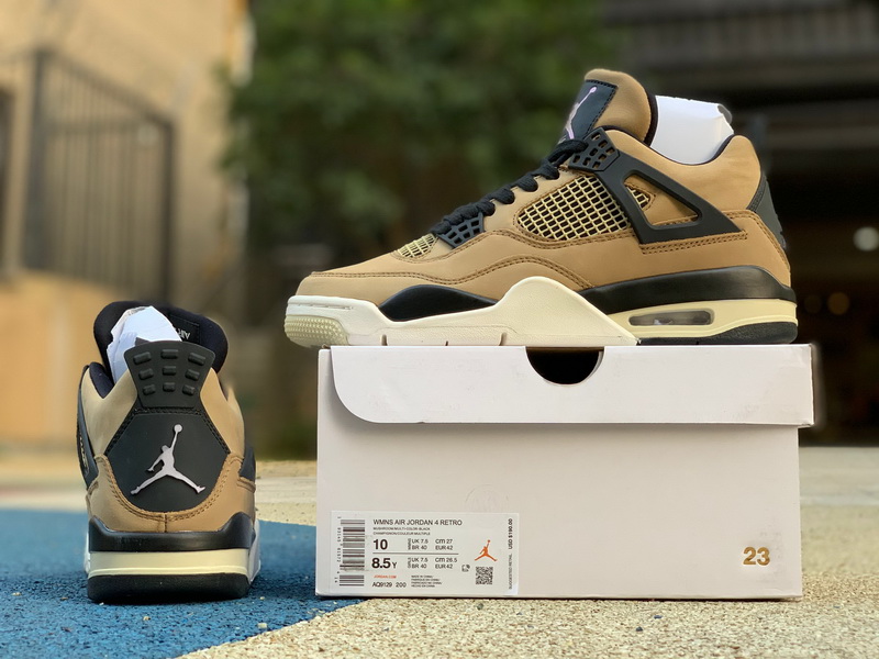 Air Jordan 4“Mushroom”