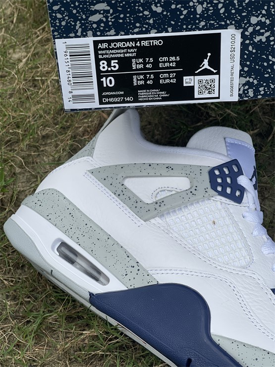Air Jordan 4“Midnight Navy”