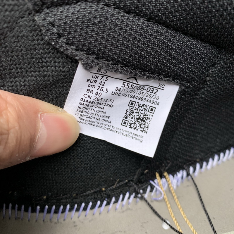 Air Jordan 1 High “Black Metallic Gold”