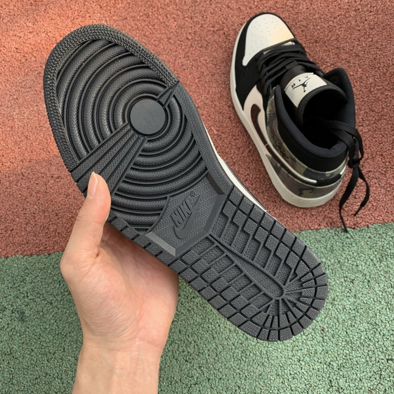 Jordan 1 Mid Camo