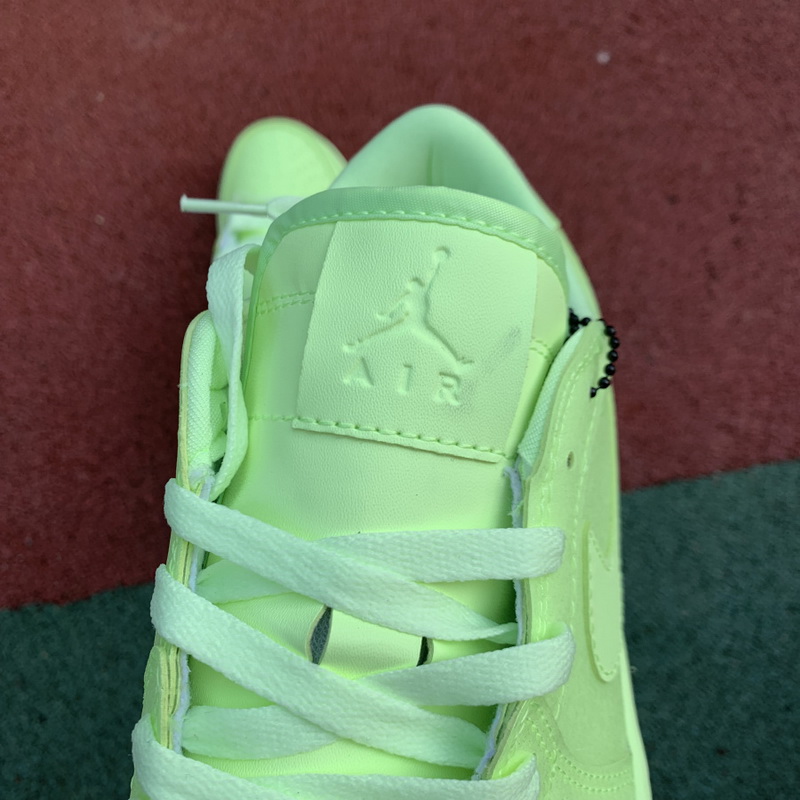 Air Jordan 1 Low shoes