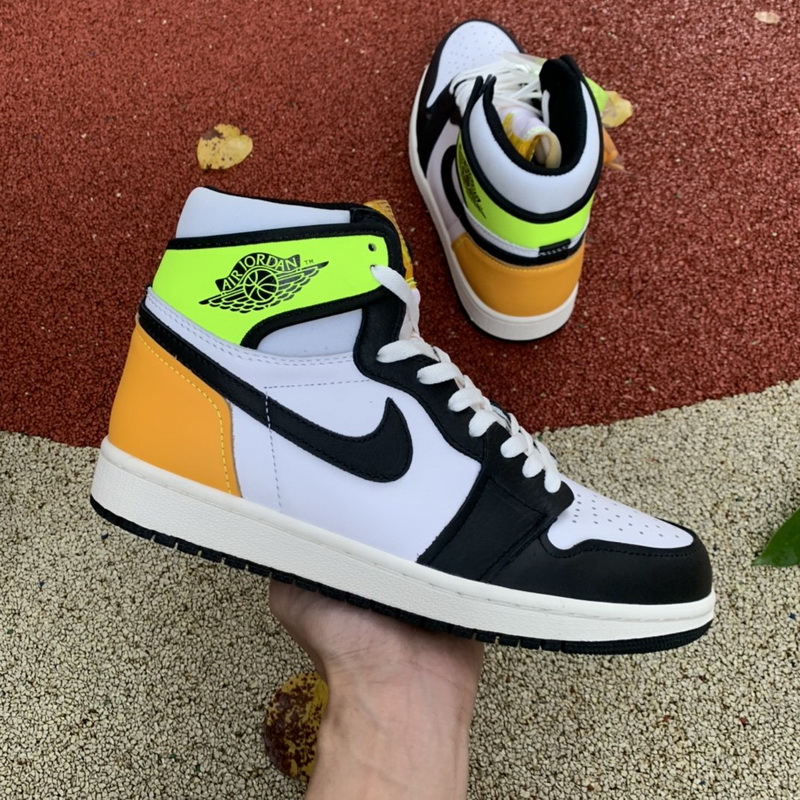 Air Jordan 1 High OG “Volt Gold”