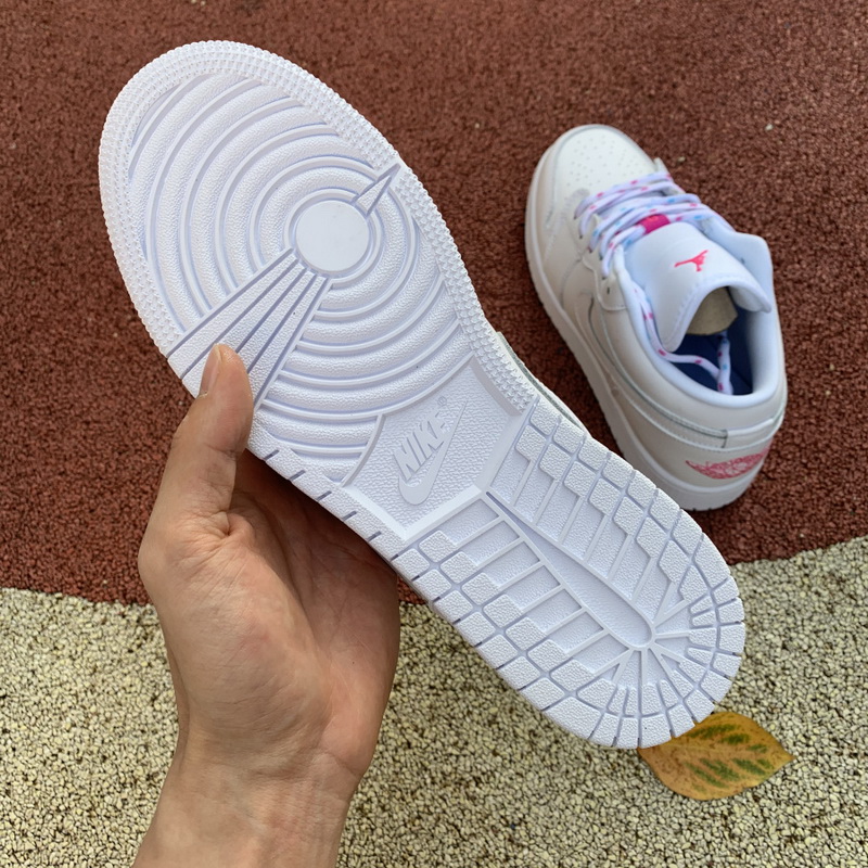 Air Jordan 1 Low shoes