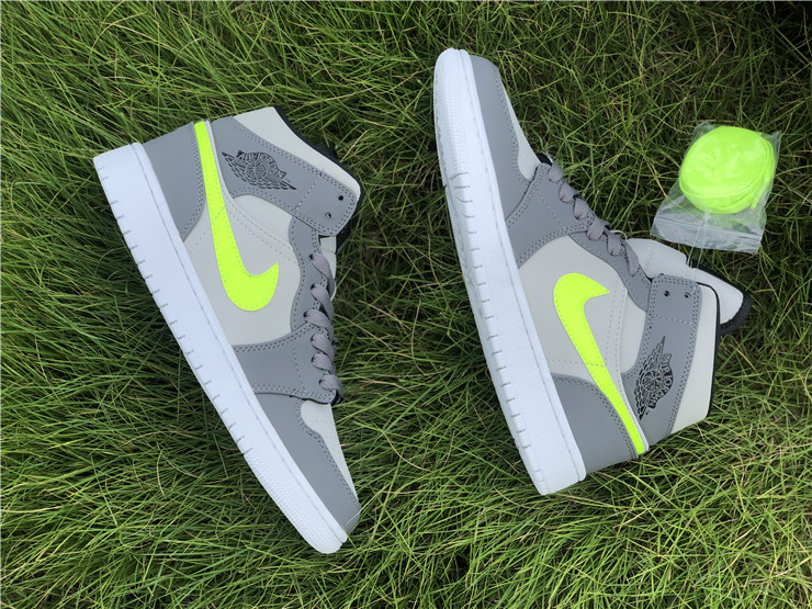 Air Jordan 1 Mid Grey Yellow