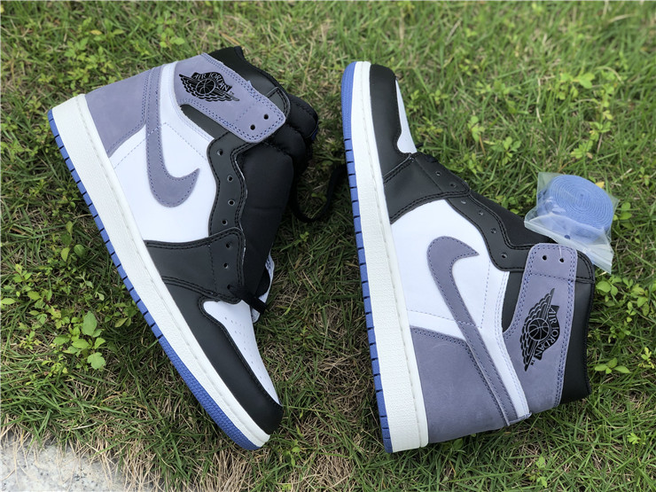 Air Jordan 1 “Blue Moon”