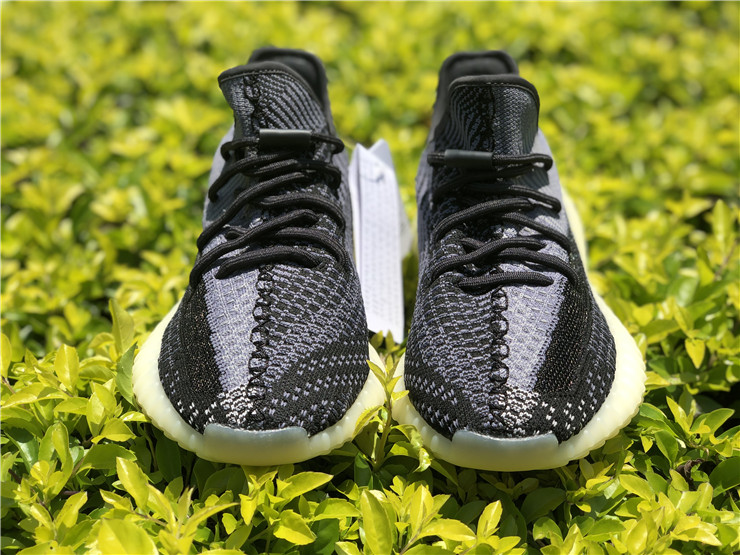 Yeezy Boost 350 Boost V2 Oreo
