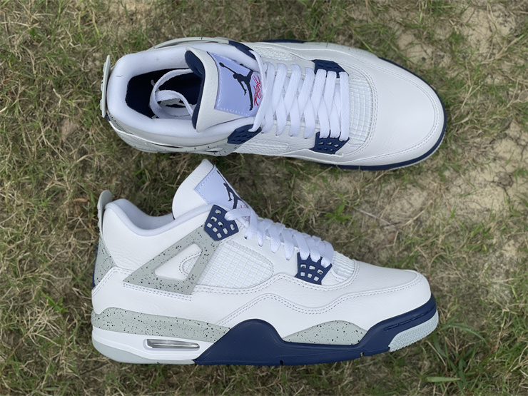 Air Jordan 4“Midnight Navy”
