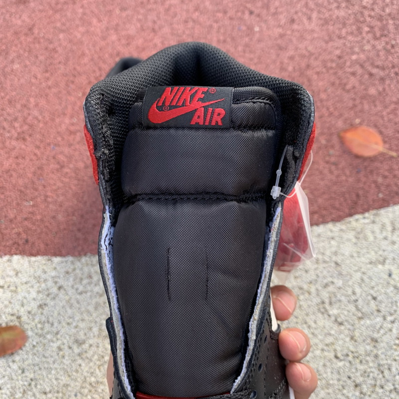 Air Jordan 1 Retro High OG “Bred Toe” GS